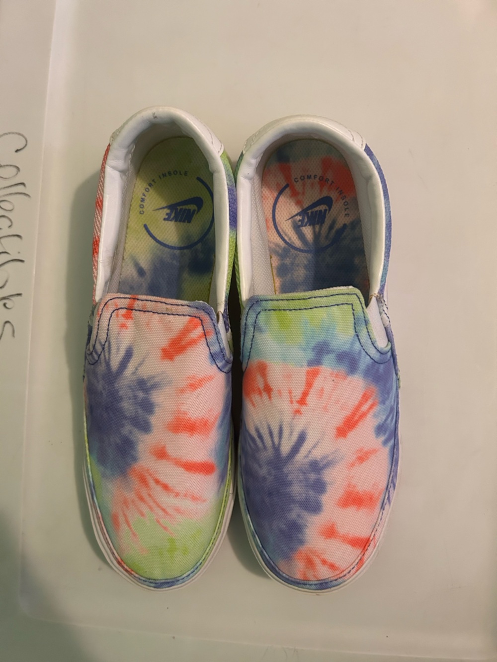 Nike Women Tie-Dye Slip-On Sneakers - size 9.5